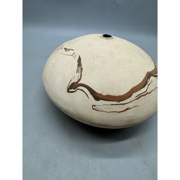 Handcrafted Ceramic Vase vessel Earthy Swirl Design – Home Décor Accent signed M - Picture 2 of 8